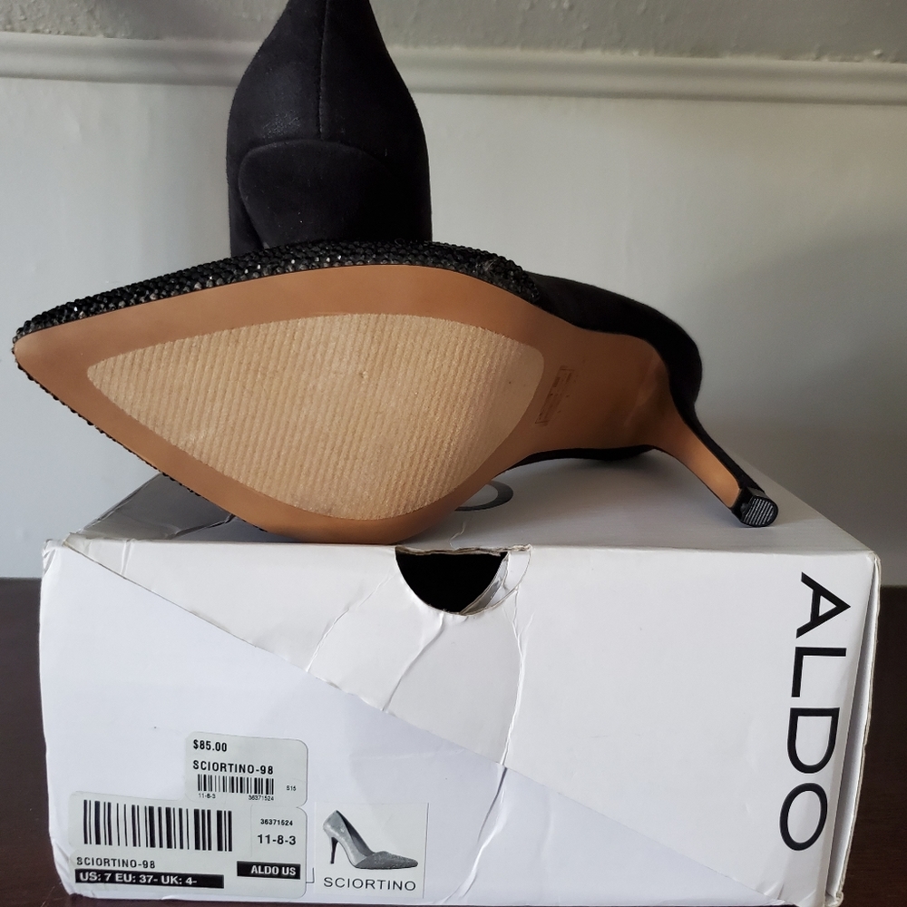 Black Heels - Aldo Sciortino - Picture 3 of 5